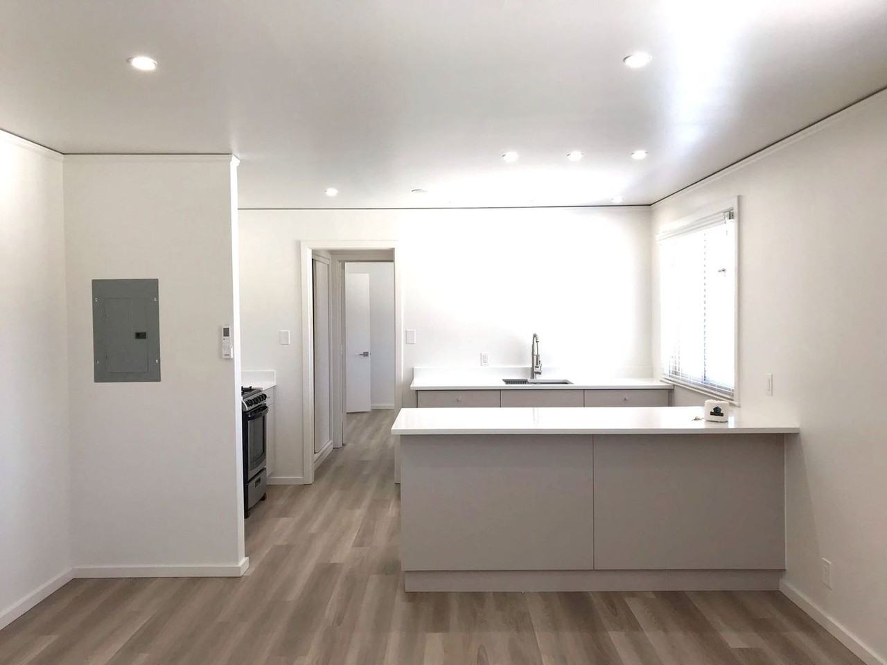 535 Kiva St #7 - Photo 5 of 12