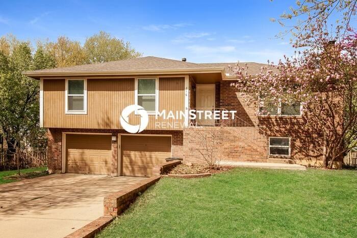 216 W Heritage Dr - Photo 4 of 17