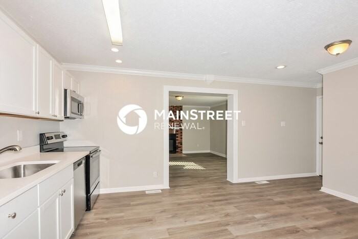 2247 Foggy Bottom Dr - Photo 4 of 17