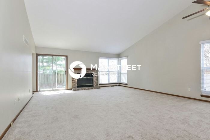 1214 Spartina Dr - Photo 2 of 15