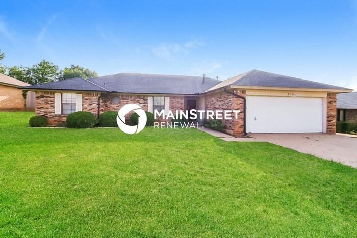 5505 Cloverlawn Dr - Photo 4 of 17