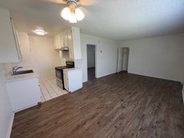 featured image of 7555 Winnetka Ave
