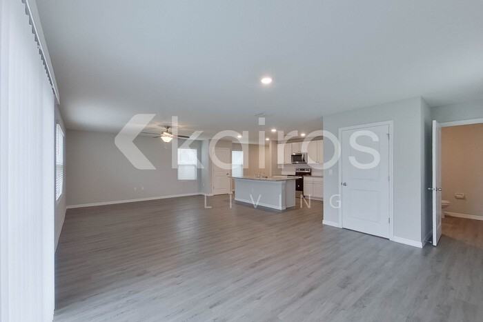 8708 Sw 43rd Ter - Photo 5 of 34