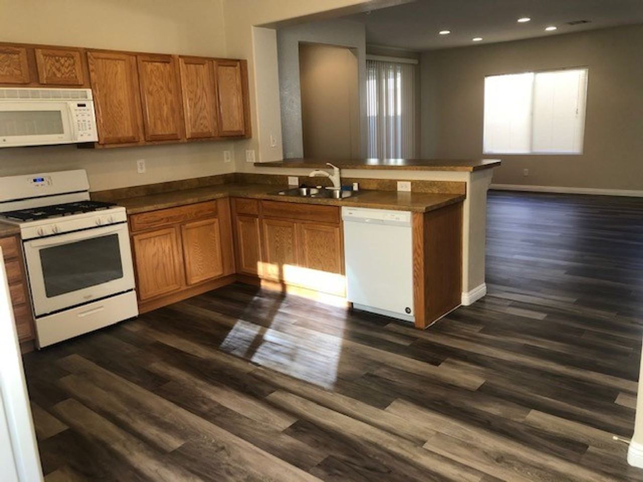 8913 Royal County Down Ct - Photo 3 of 27