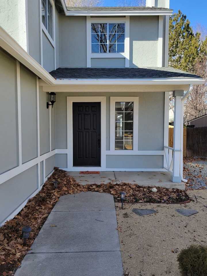 1272 Skylark St - Photo 3 of 32