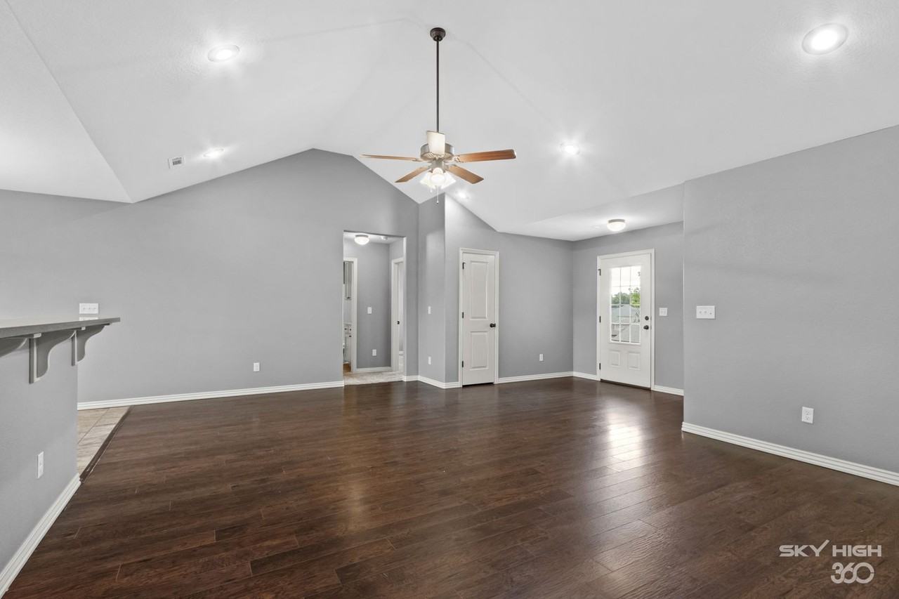 1921 Price Ave - Photo 7 of 28