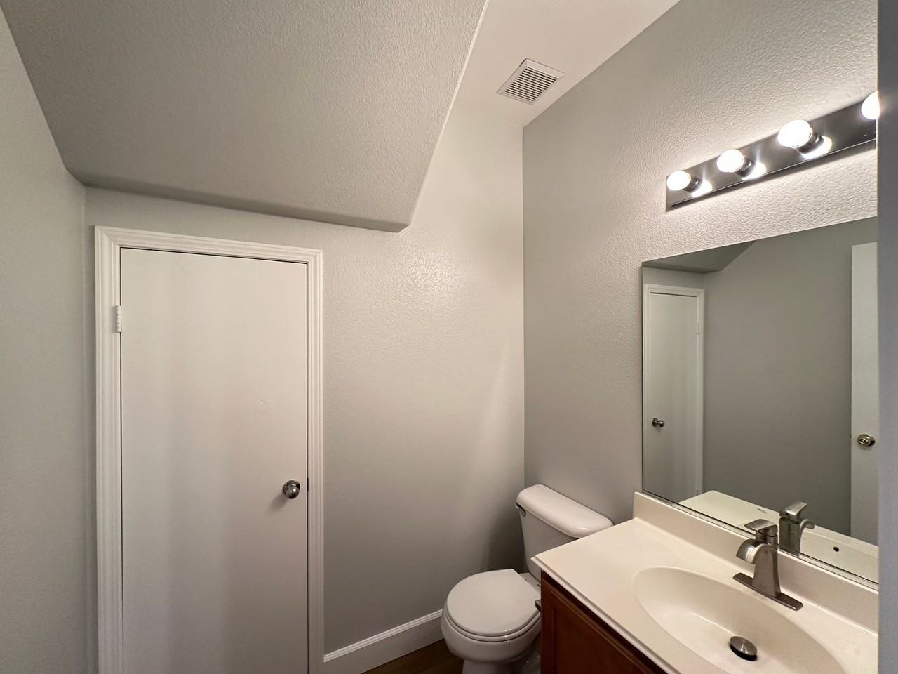 241 Crystal Rose Ct - Photo 7 of 22