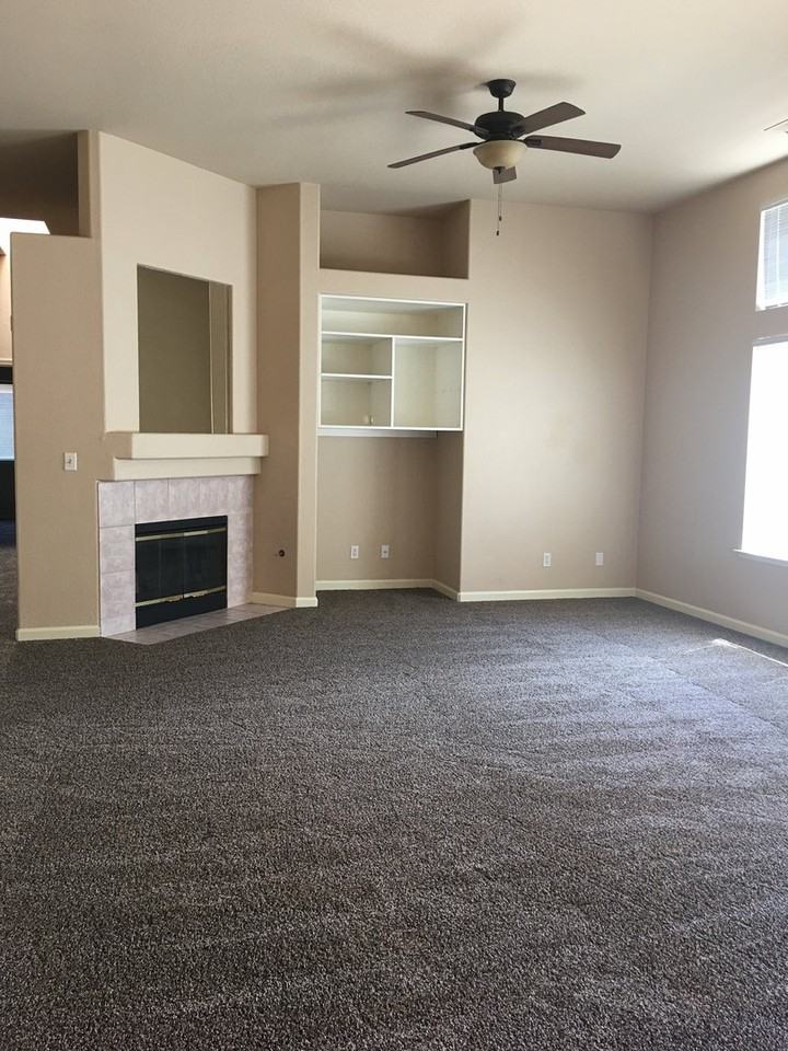 6137 N Alva Ave - Photo 4 of 13