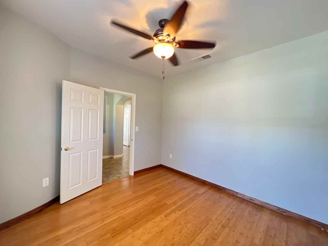 3006 Tresselwyck Ln - Photo 5 of 34