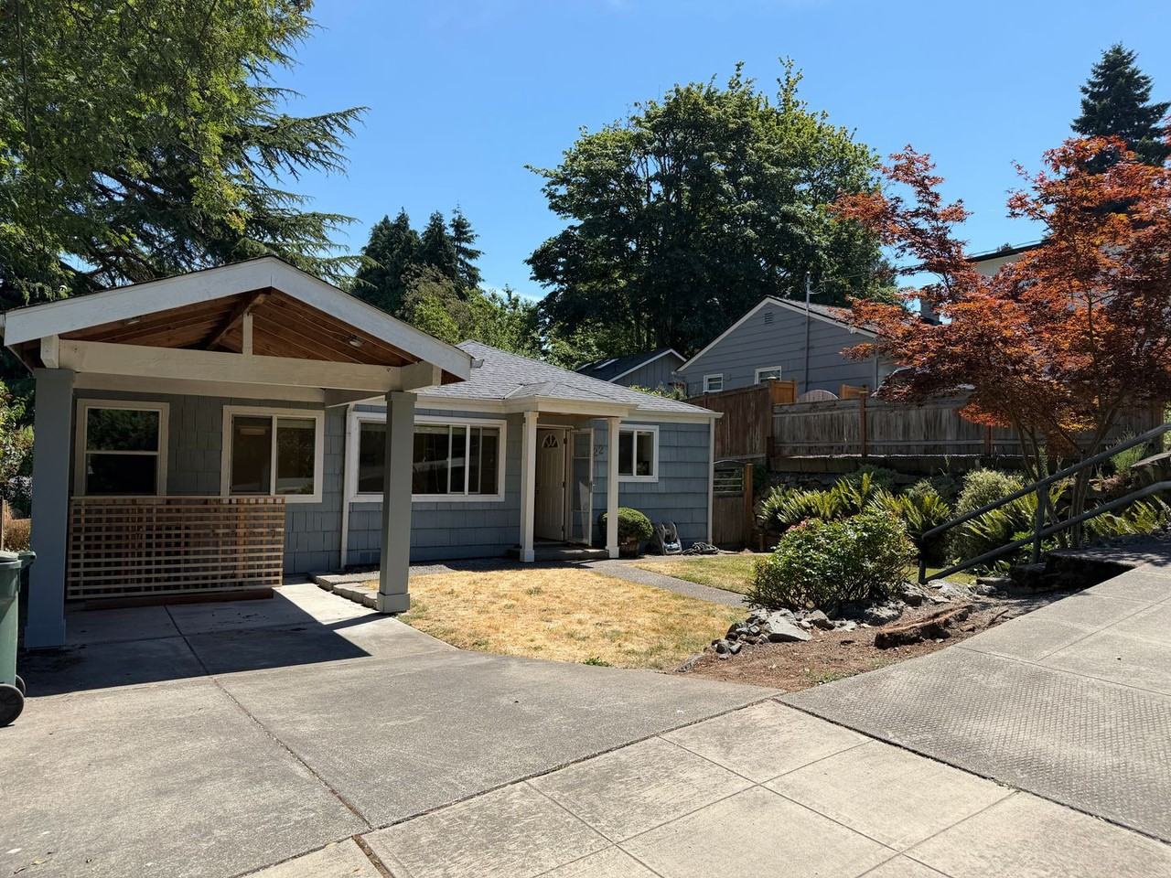 9622 20th Ave Ne - Photo 3 of 34