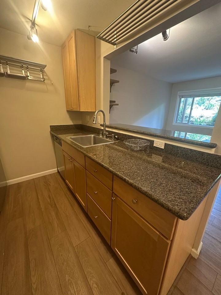 3636 Evanston Ave N #3 - Photo 5 of 18