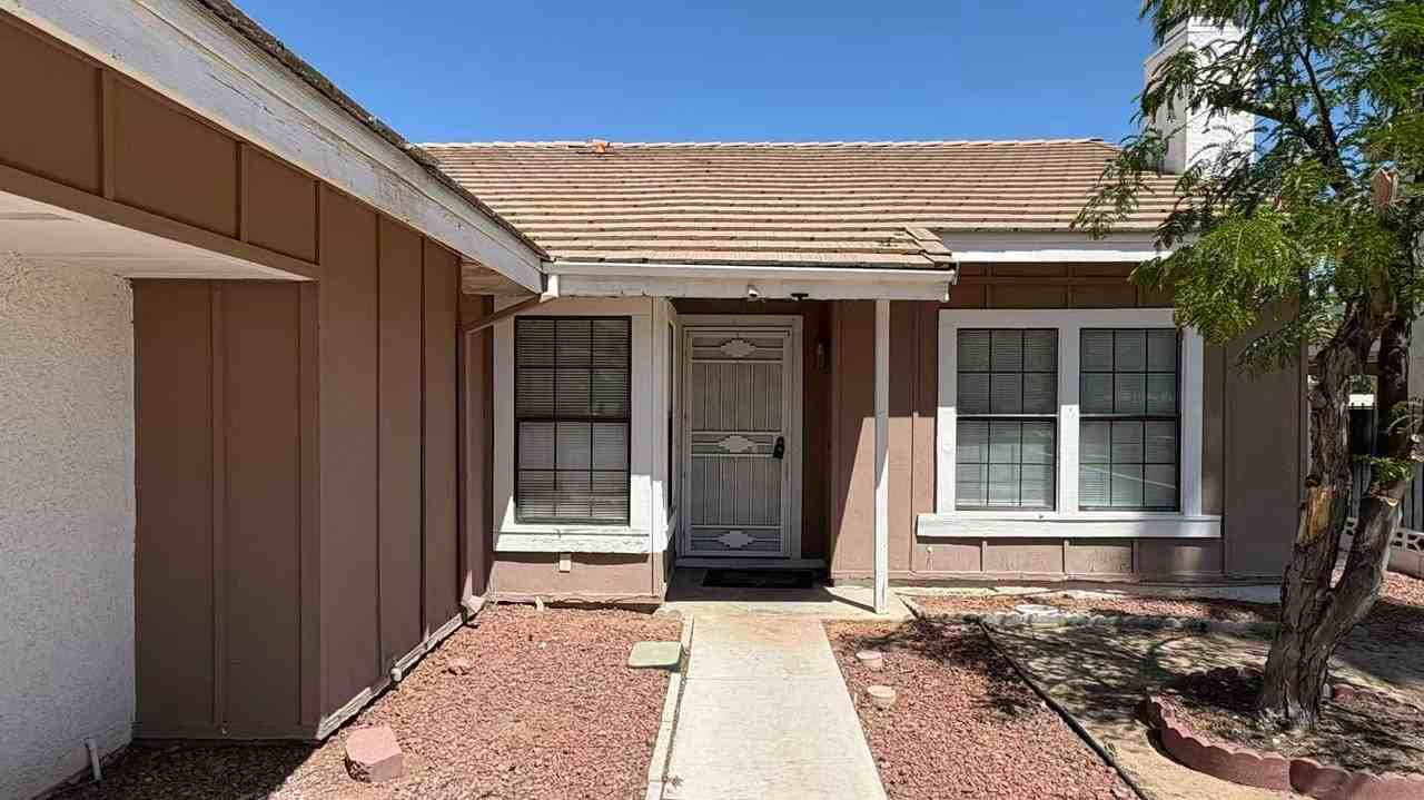 4325 Newcastle Rd - Photo 4 of 23
