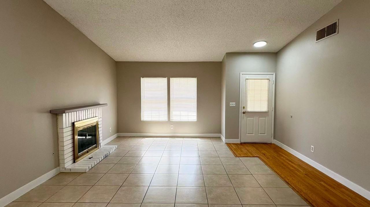 4325 Newcastle Rd - Photo 6 of 23