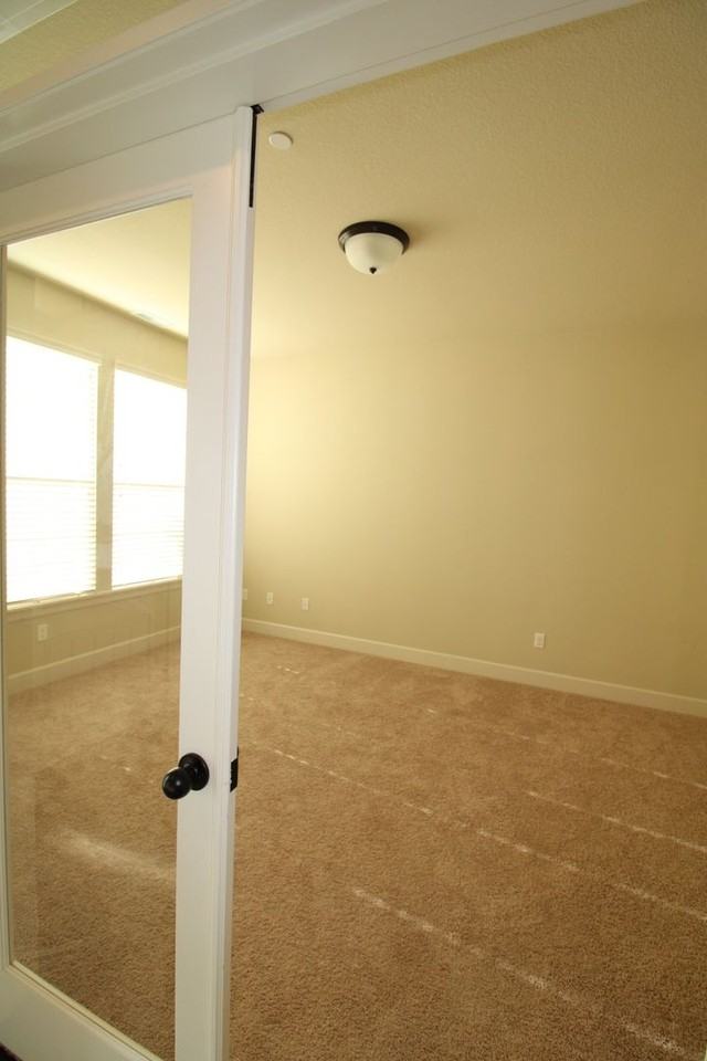 2317 Nw 41st Ave - Photo 3 of 32