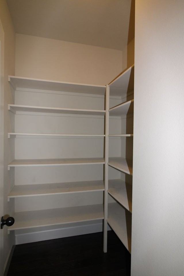 2317 Nw 41st Ave - Photo 7 of 32