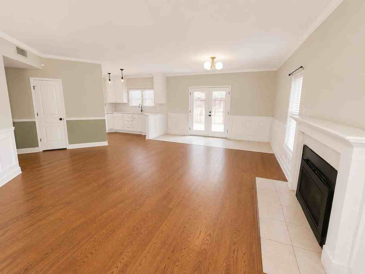 1047 E Monticello Cir - Photo 7 of 33