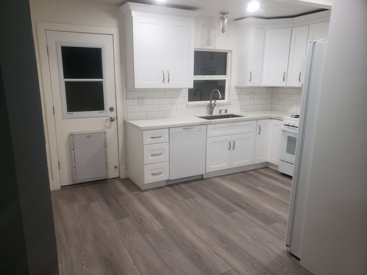 1801 Deborah St - Photo 2 of 13