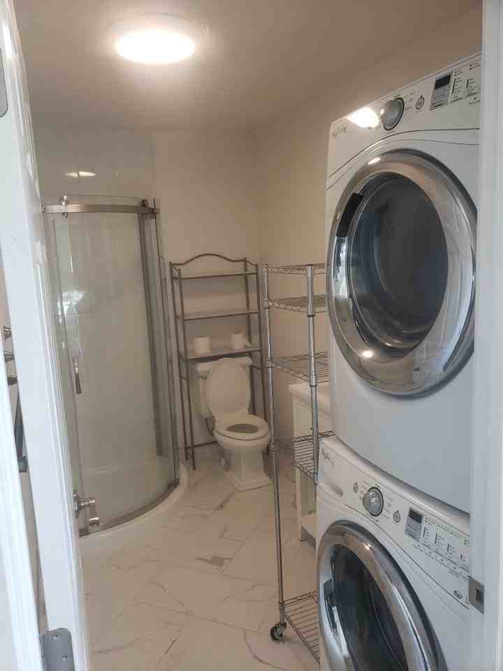1801 Deborah St - Photo 5 of 13