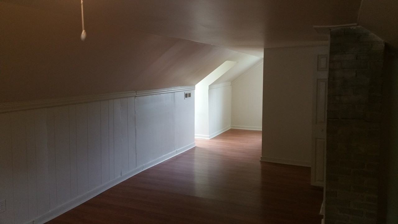 1806 Watts Ln - Photo 4 of 5