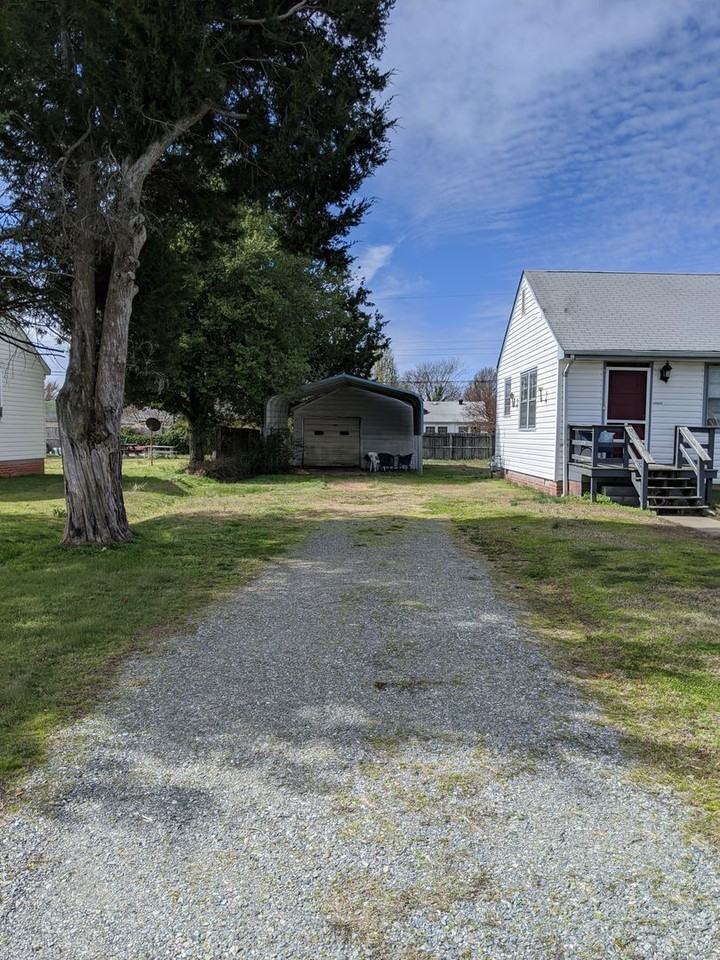 3404 Carlton Rd - Photo 3 of 3