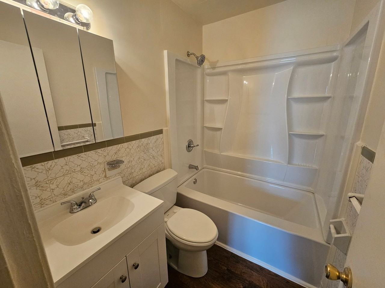 3317 Montclair Rd - Photo 4 of 9