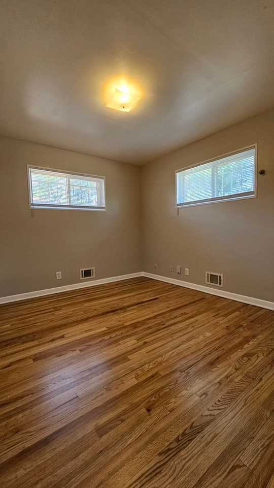 10841 Mildred Dr - Photo 7 of 21