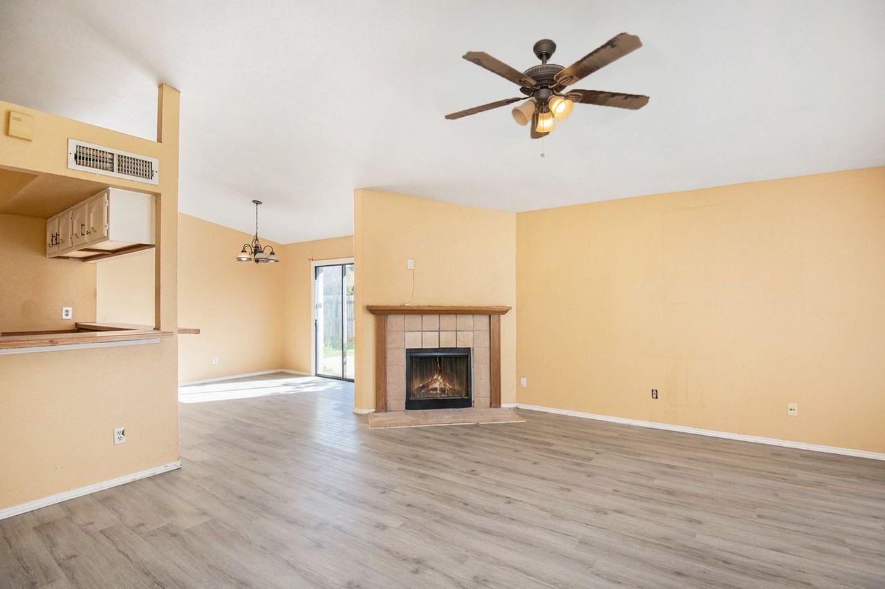 6600 Brookhaven Ct - Photo 4 of 24