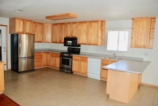 7052 Avalon Ave - Photo 7 of 18