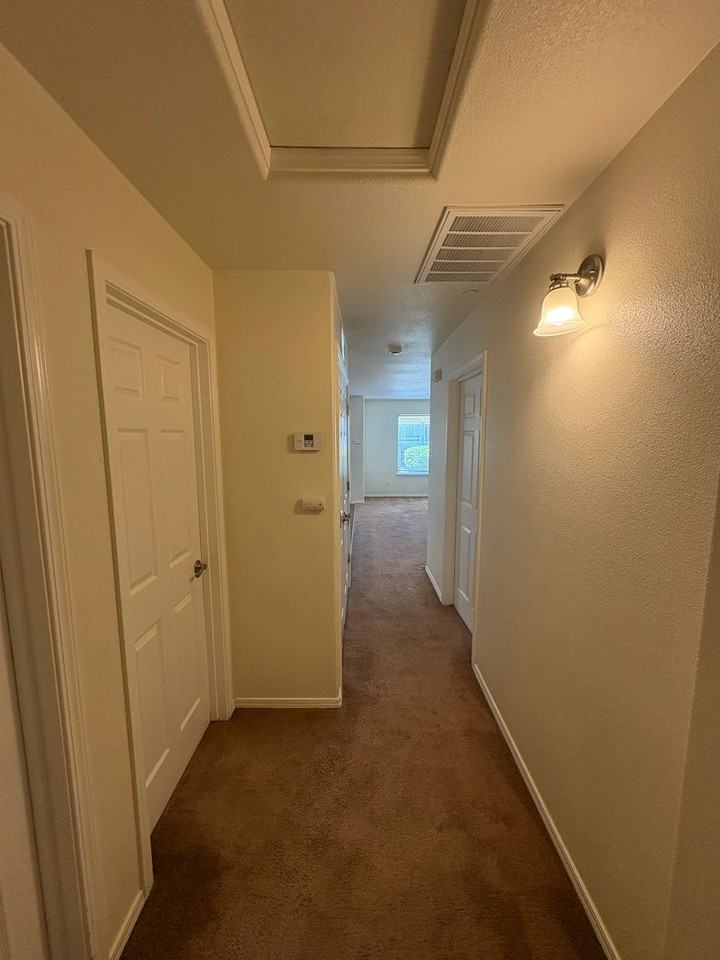 2111 Bella Oaks Dr - Photo 6 of 23