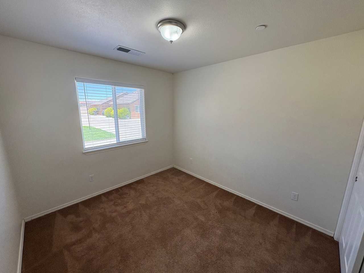 2111 Bella Oaks Dr - Photo 7 of 23