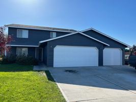featured image of 1349 E Greens Loop Rd