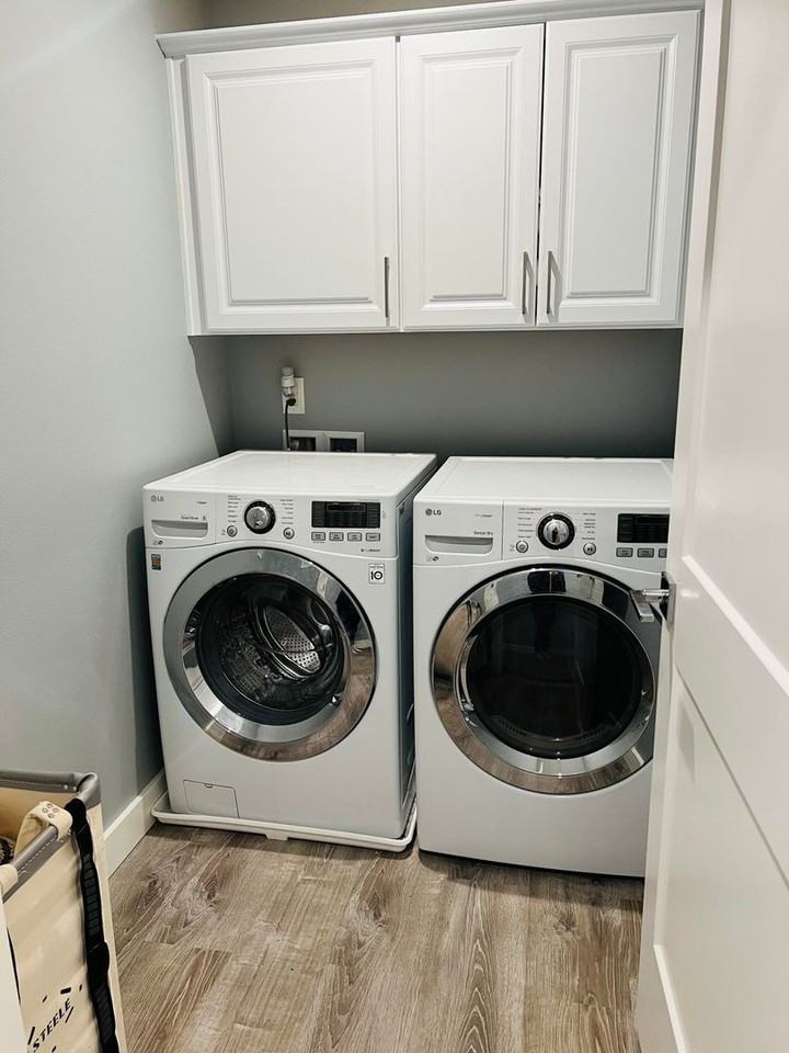 2520 Sunset Dr - Photo 4 of 10