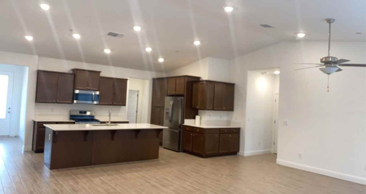 3313 Falling Brook Ln - Photo 2 of 12