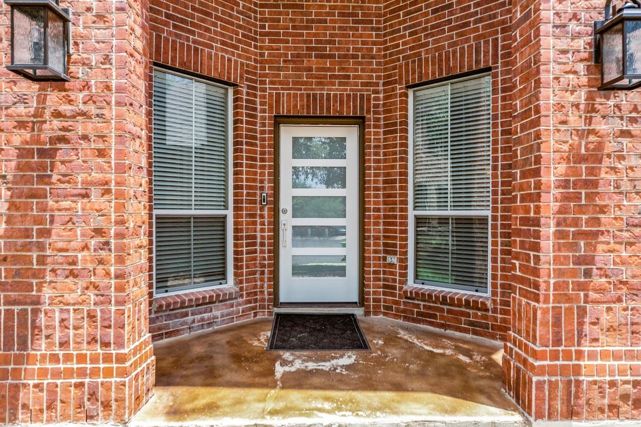 8603 Taylor Walk - Photo 2 of 25