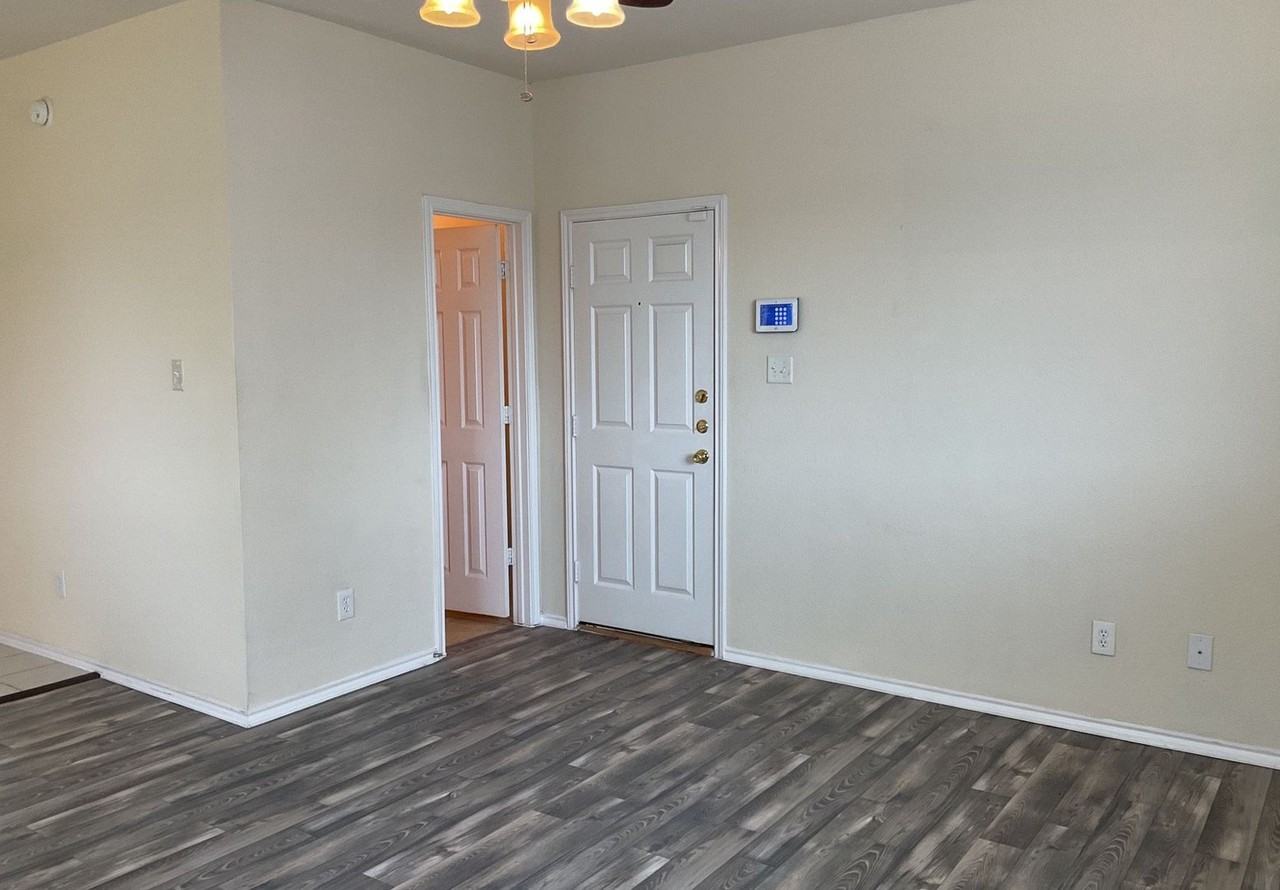 4302 Cessnock Dr - Photo 7 of 26