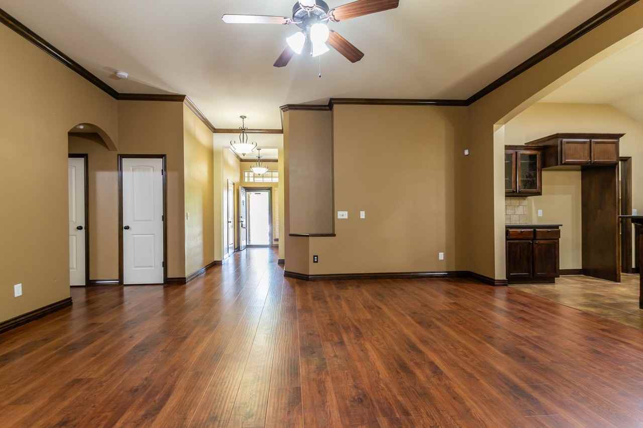 2405 Sw 138th St - Photo 5 of 25