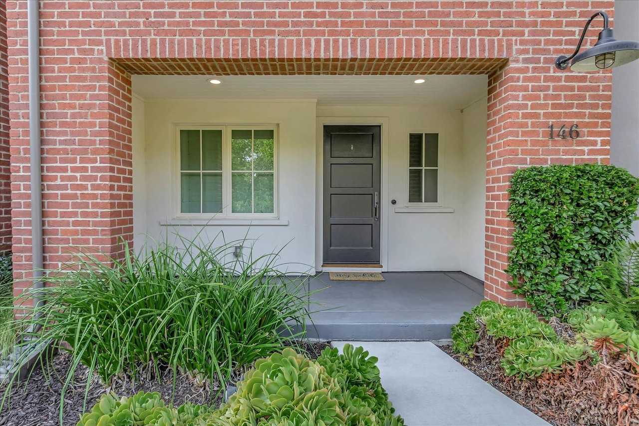 146 Lottie Ln - Photo 3 of 40