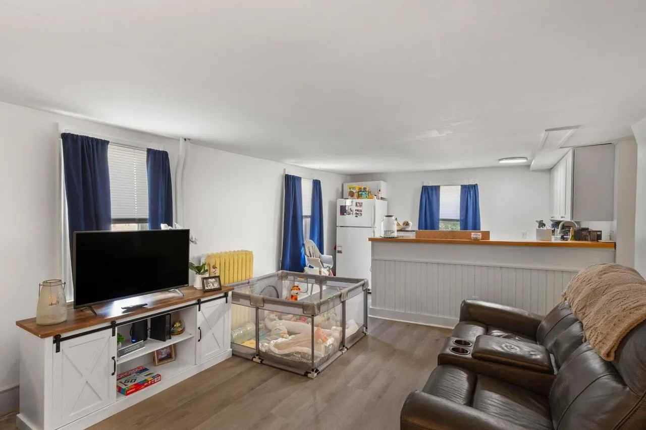 21 Hodge Street - Photo 6 of 14