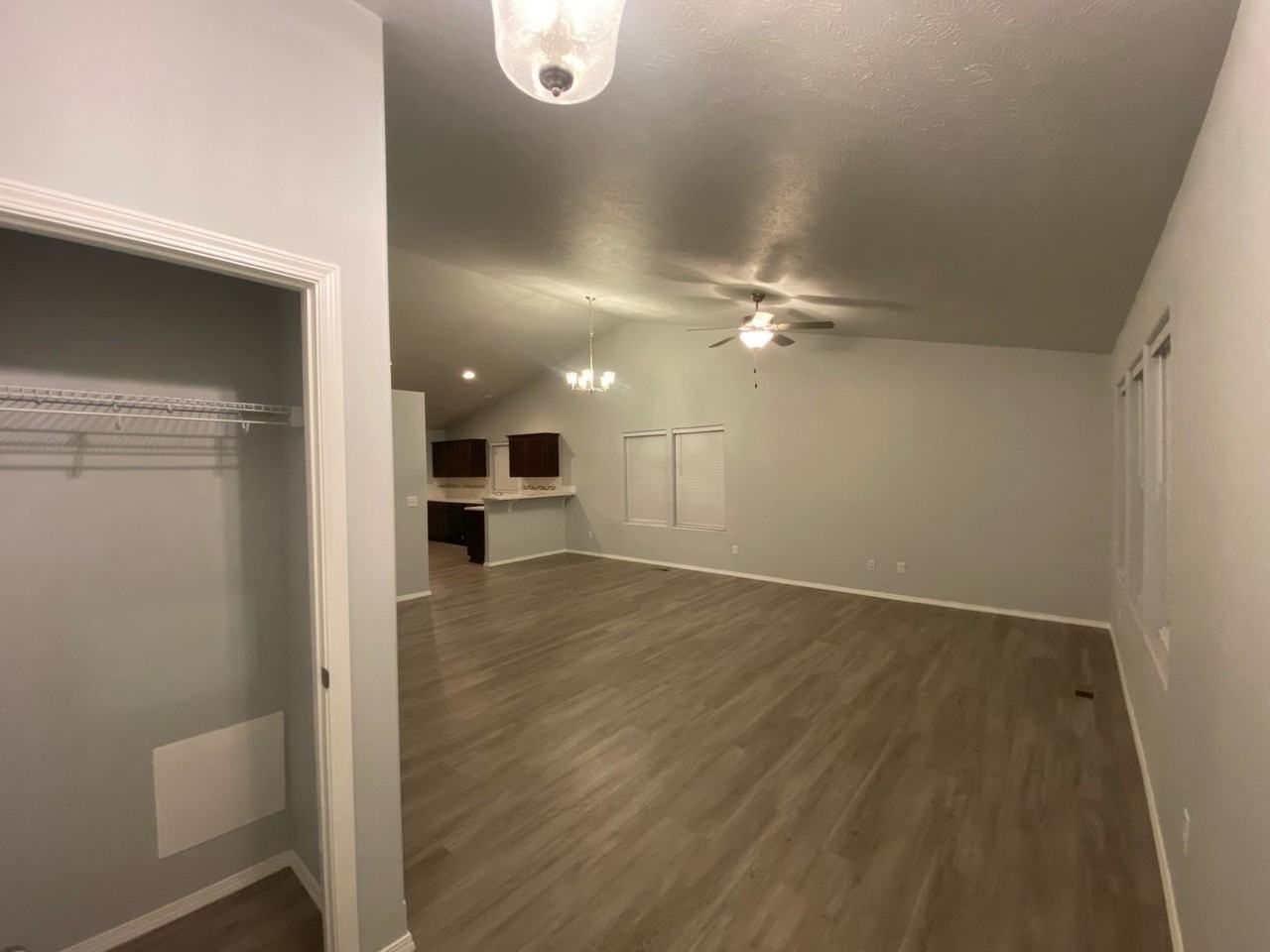 817 S Apple Pl - Photo 5 of 17