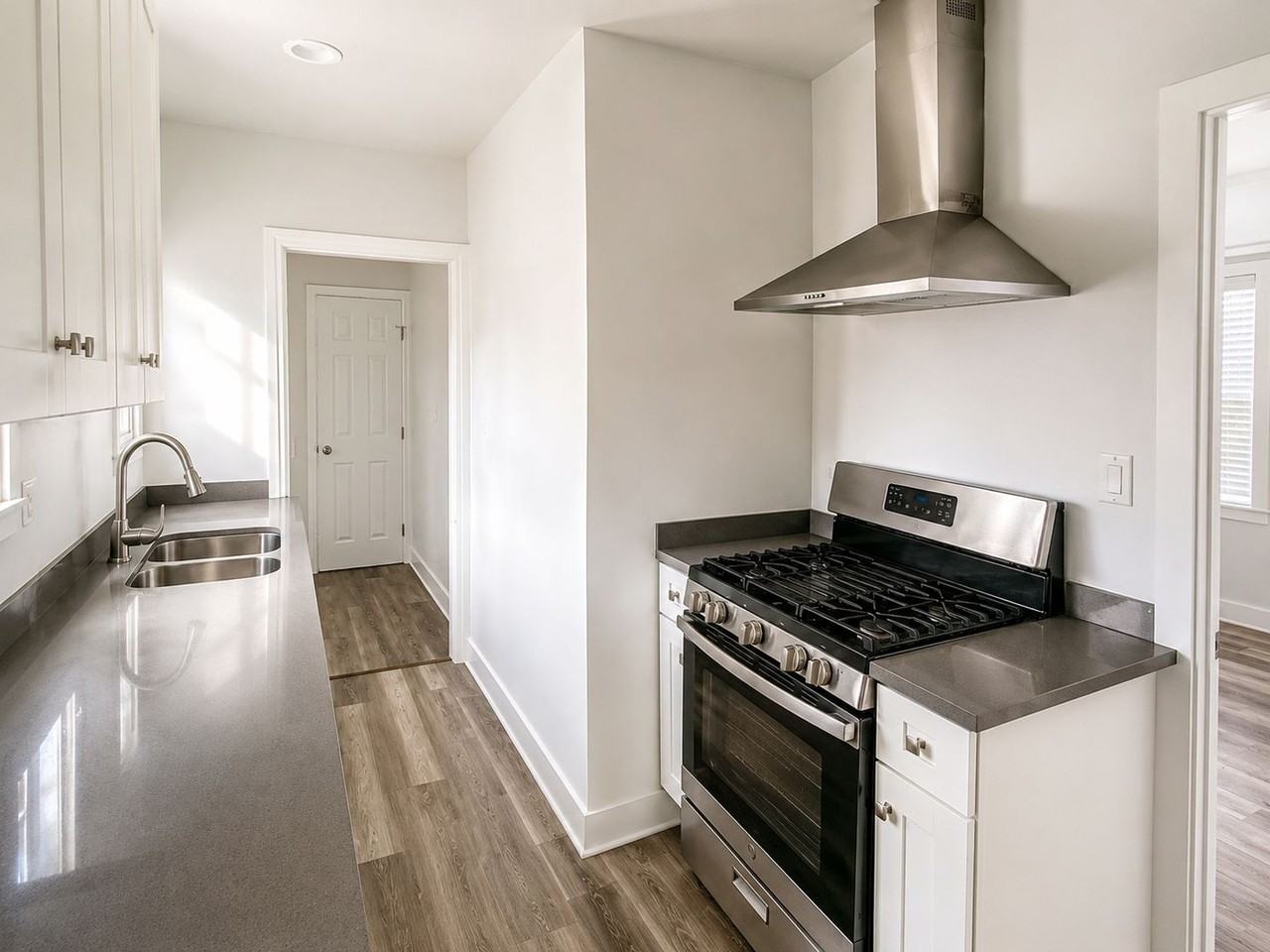 88 S Allen Ave - Photo 3 of 39