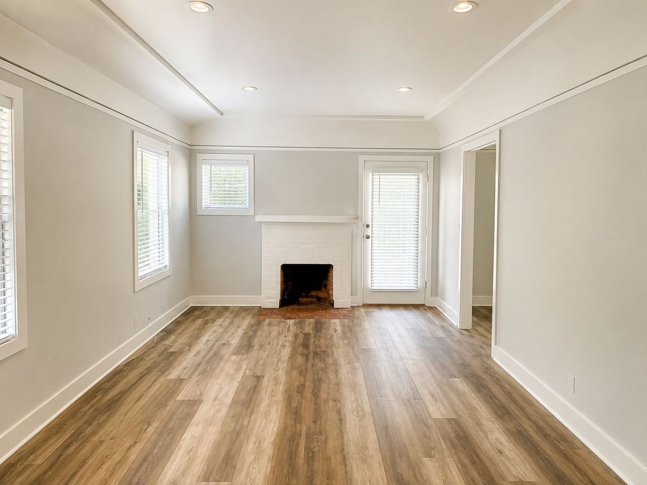 88 S Allen Ave - Photo 7 of 38