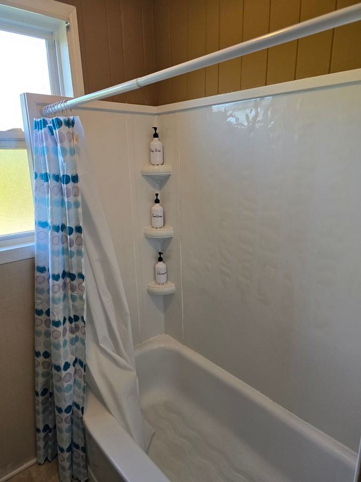 447 W 6th Ave - Photo 6 of 33