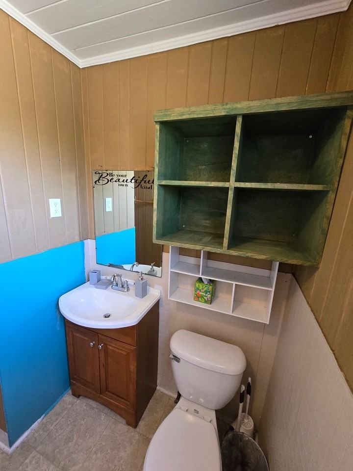 447 W 6th Ave - Photo 7 of 33