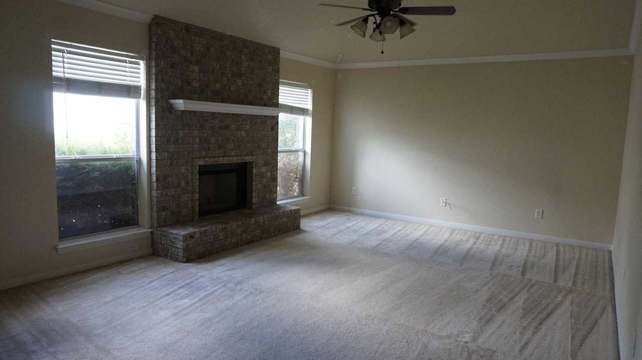 5404 Hunters Ridge Trl - Photo 6 of 26