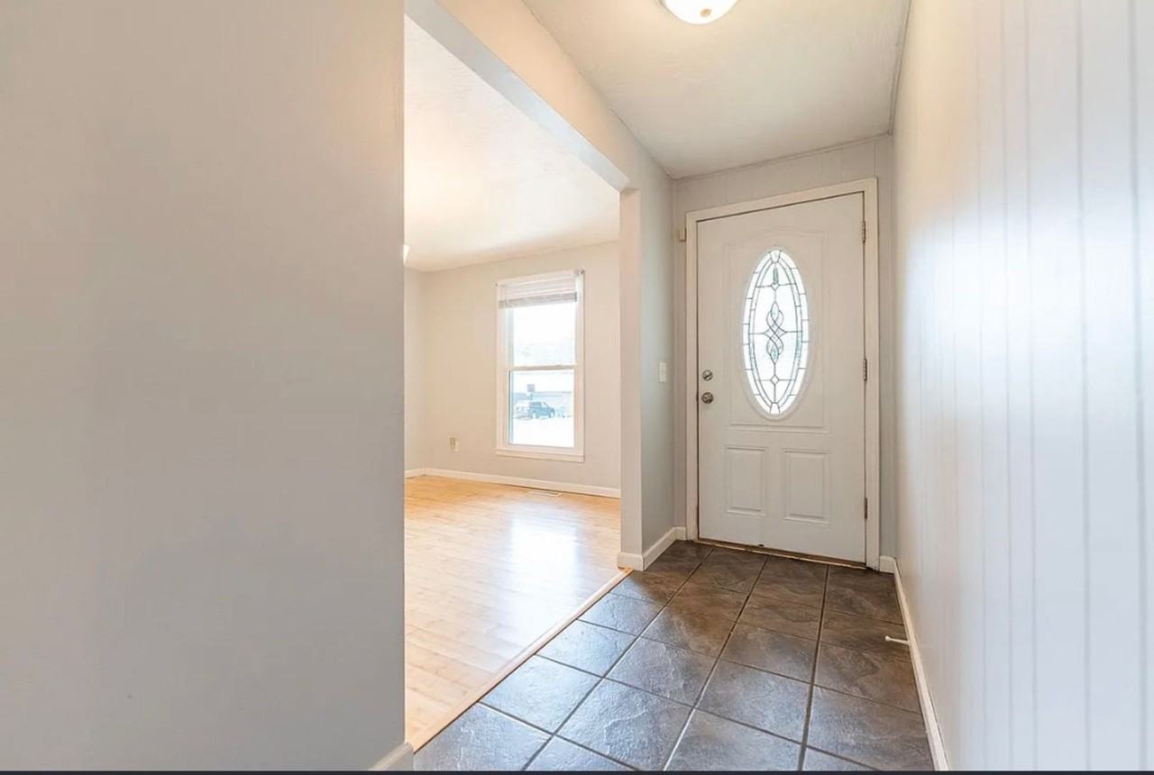 2118 S Suprema Ave - Photo 2 of 18