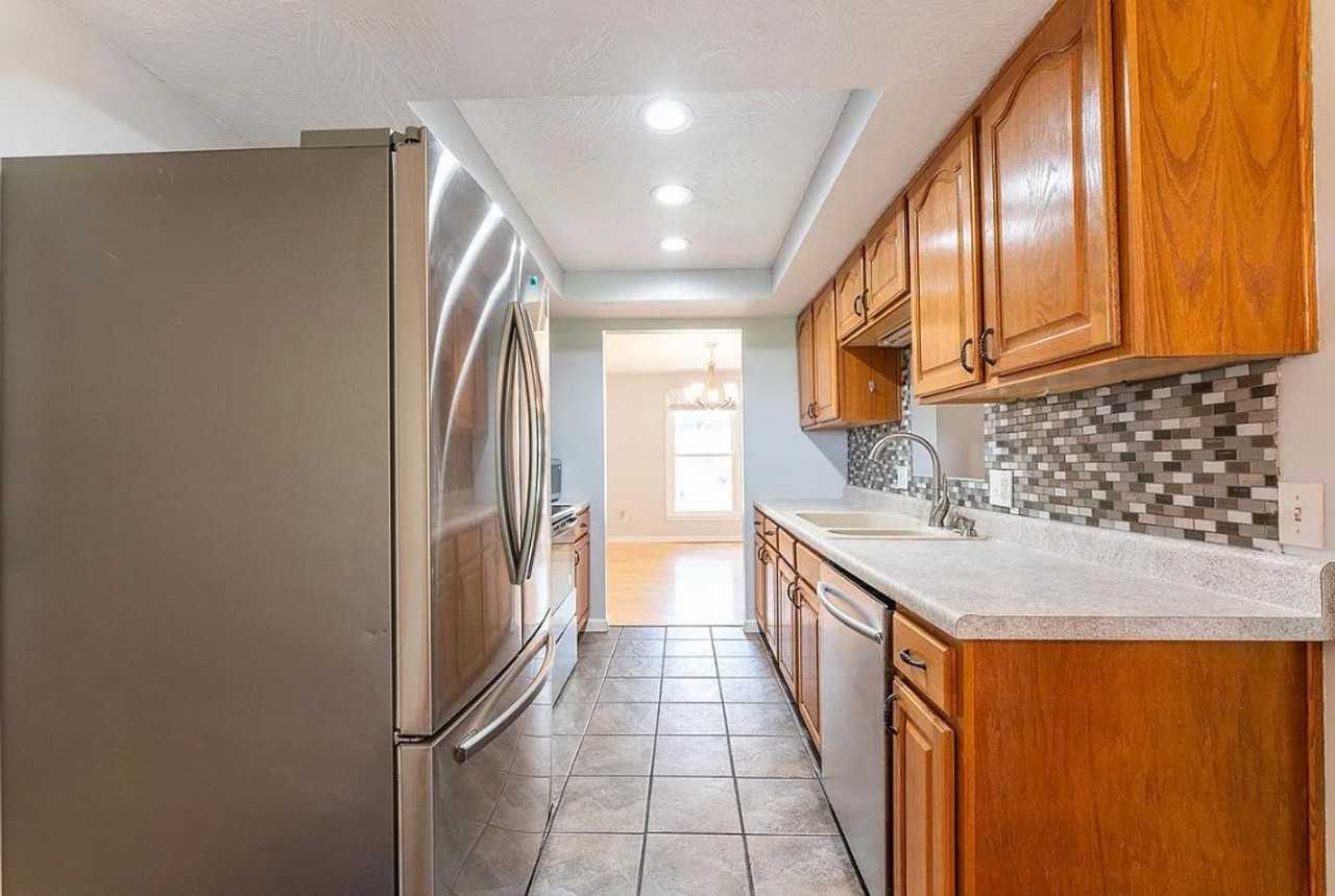 2118 S Suprema Ave - Photo 5 of 18