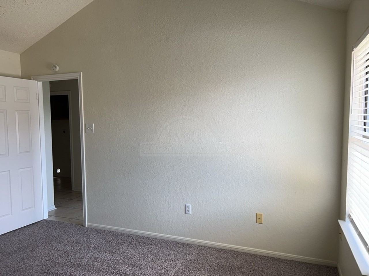 2224 Spicewood Dr - Photo 7 of 10