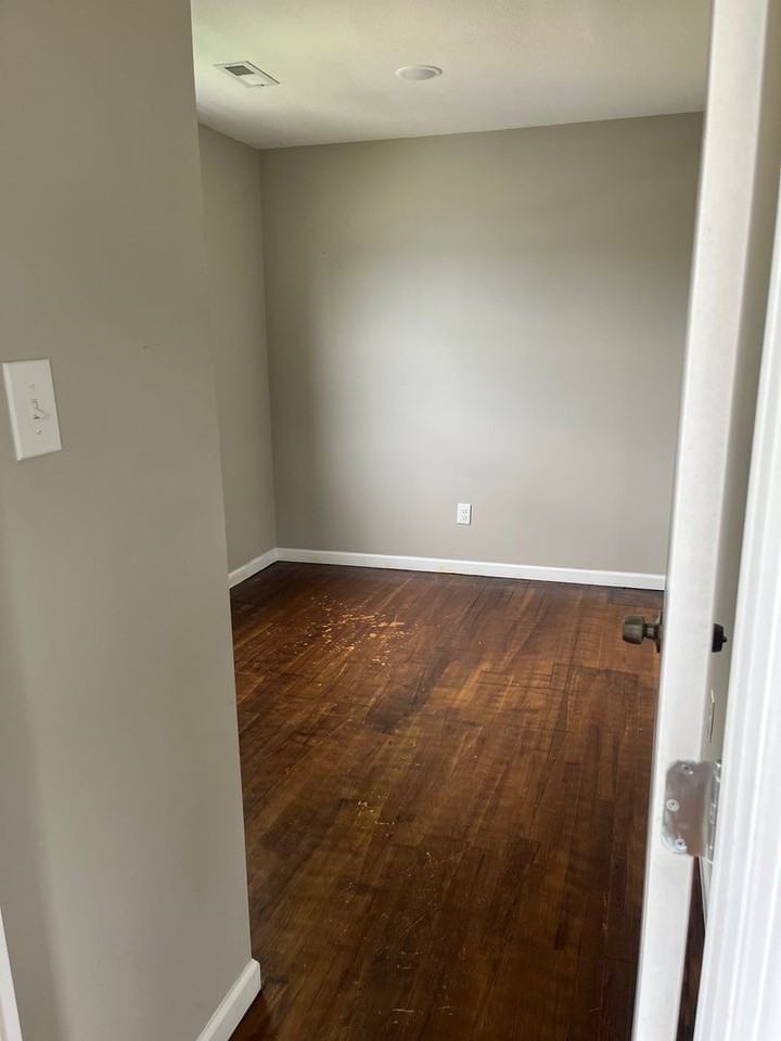 1001 S Marys Dr #1 - Photo 2 of 9