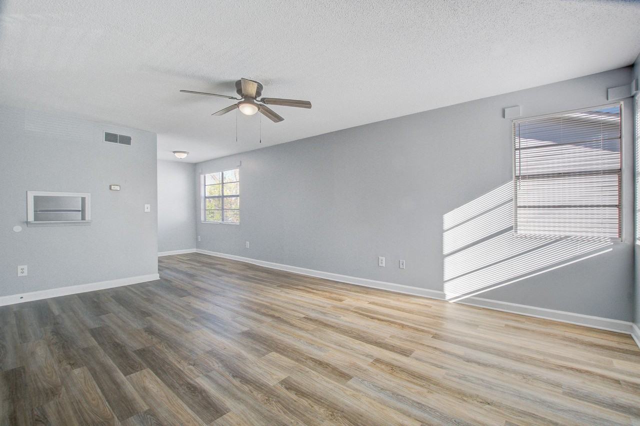 Jasper Apartments - Photo 5 of 17