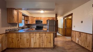 featured image of 253 Main St W